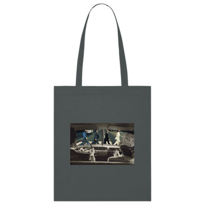 Mind the Beatles, darling ! Thumbnail